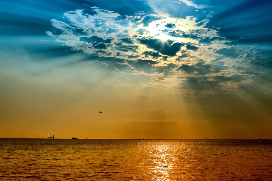 sun rays, airplane, sea, sunset, sky, water, cloud - sky, scenics - nature HD wallpaper