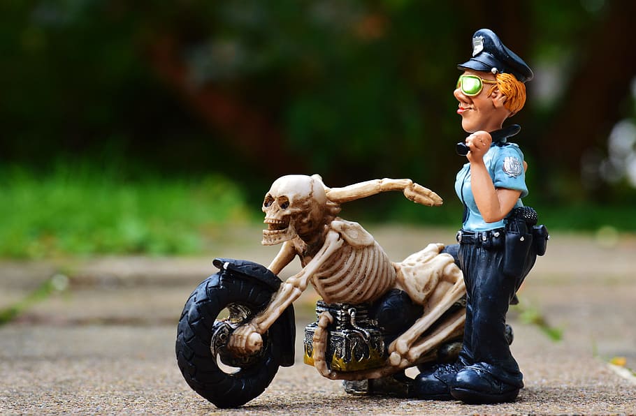 Biker, Skeleton, Policewoman, Control, creepy, weird, decoration HD wallpaper