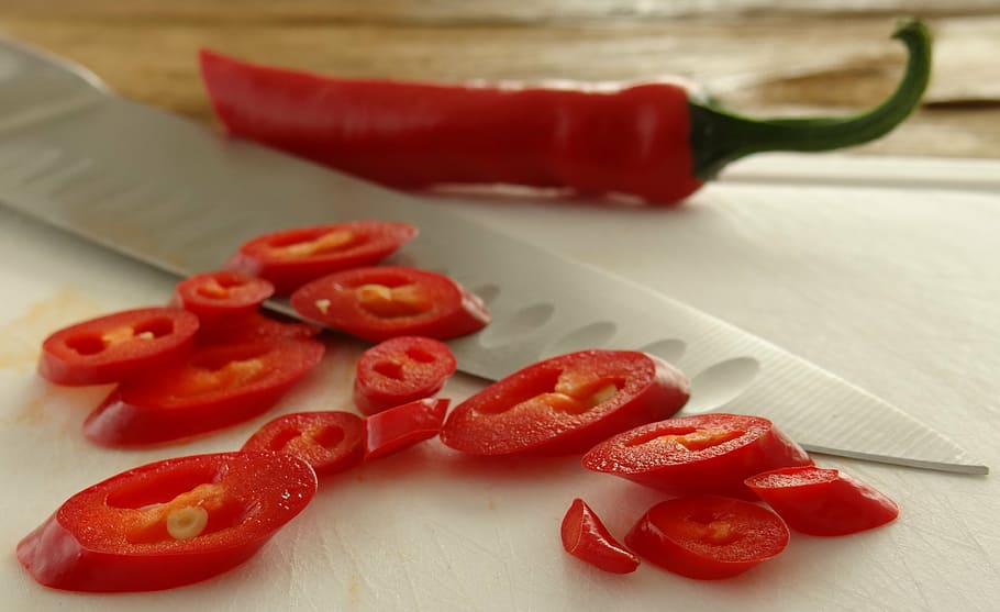 pepperoni, cut, knife, sharp, red, food and drink, freshness HD wallpaper