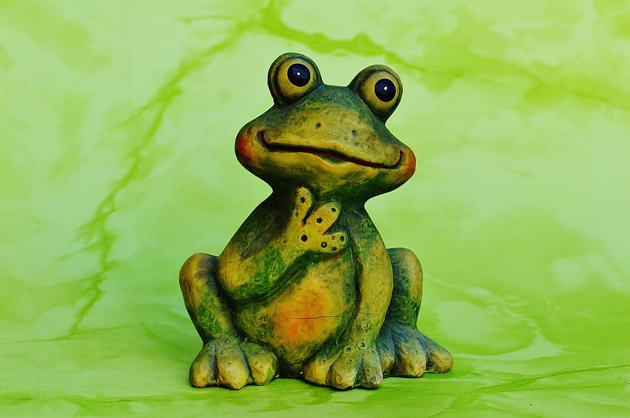 frog, figure, funny, green, animal, cute, sweet, green color HD wallpaper