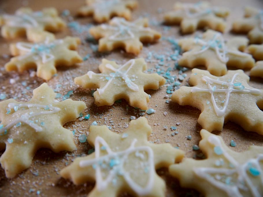 cookie lot on brown surface, cookies, bake, pastries, christmas HD wallpaper