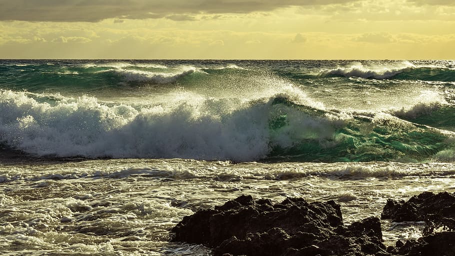 wave, spectacular, smashing, sky, clouds, autumn, sea, seascape HD wallpaper