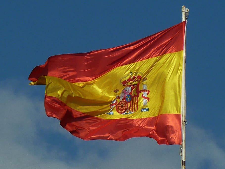 spain, flag, sky, flutter, symbol, national colours, patriotism HD wallpaper