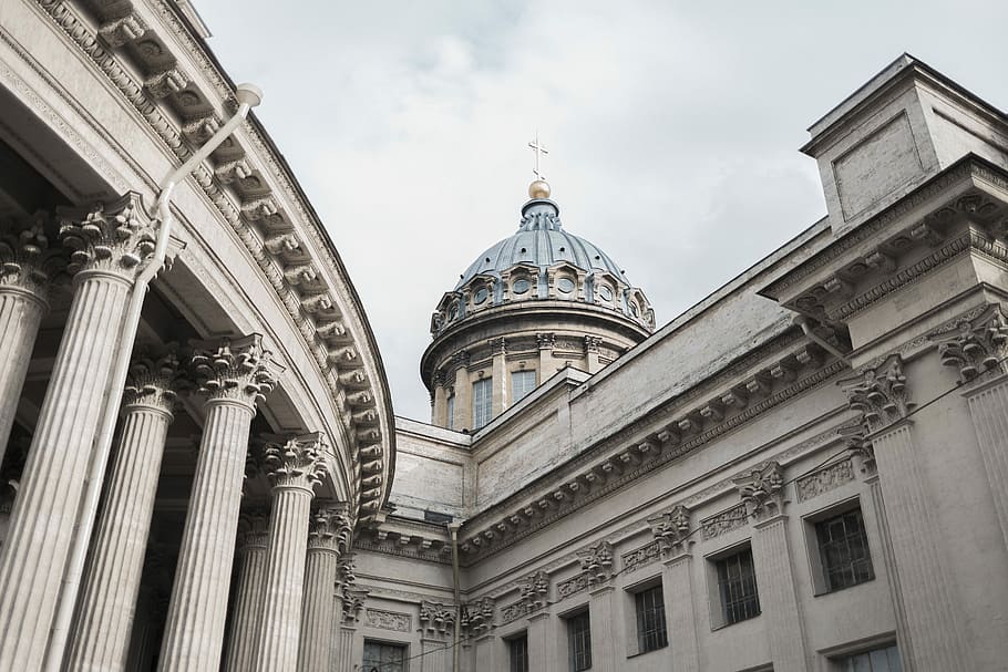 low-angle photography of gray and white dome concrete building, white and blue concrete structure during daytime HD wallpaper