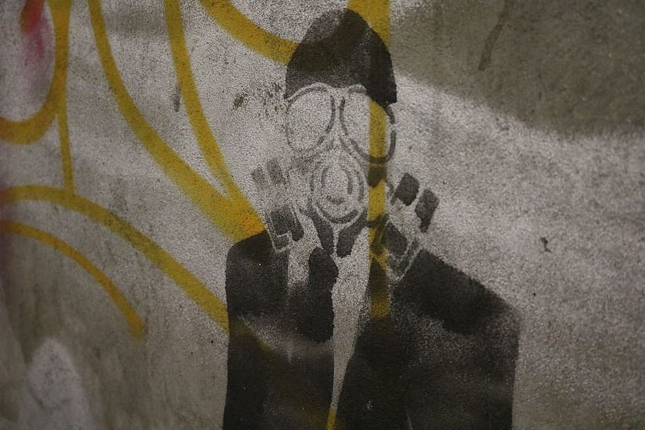graffiti, human, black, violent, show me, art, sprayer, berlin HD wallpaper