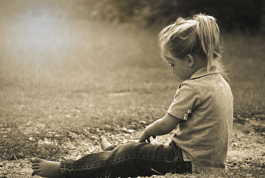 grayscale photo of girl wearing polo shirt, boy, child, playing HD wallpaper