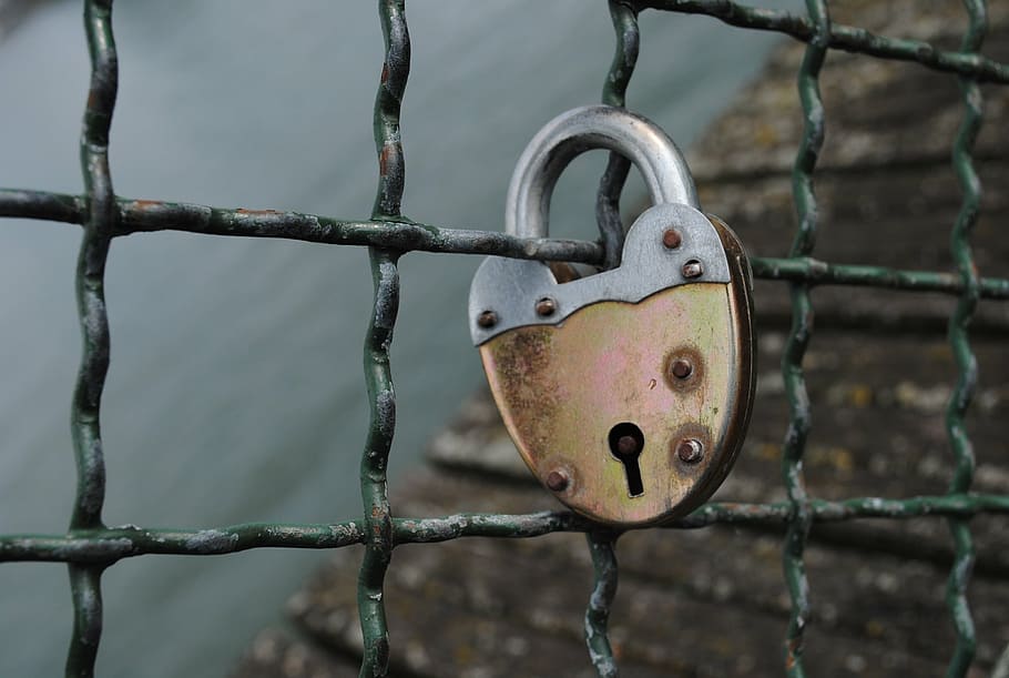 castle, door lock, metal fitting, capping, close to, key hole HD wallpaper