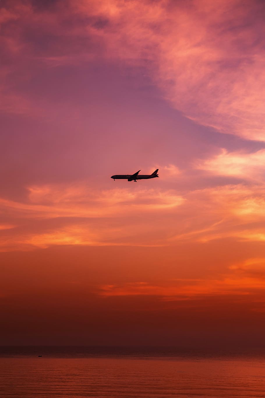 flying airplane, silhouette photo of flying airplane, in the air, HD wallpaper