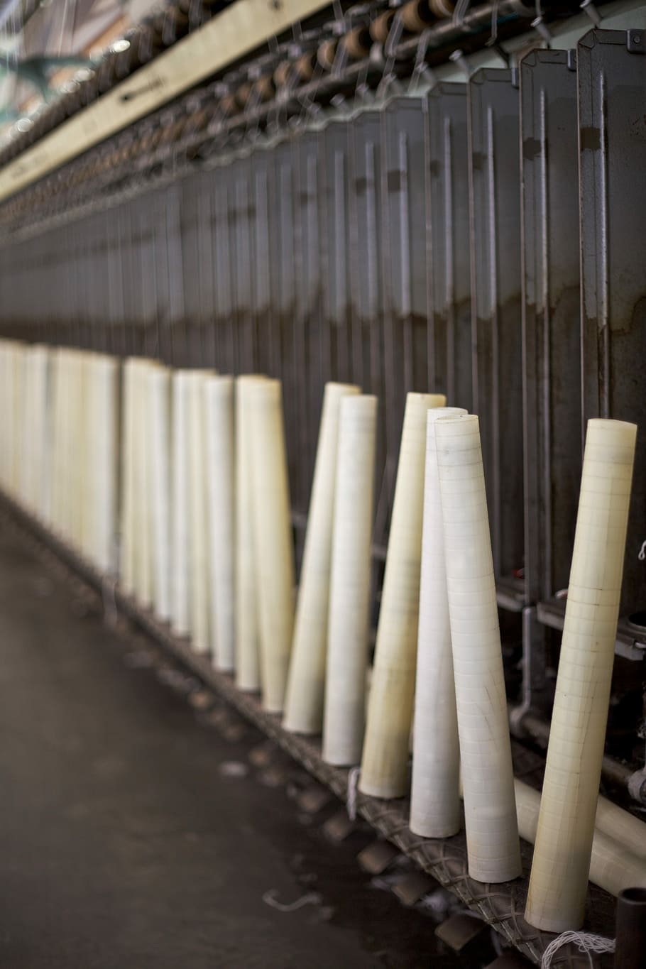 black and white machinery, white plastic tubes on metal rack, HD wallpaper