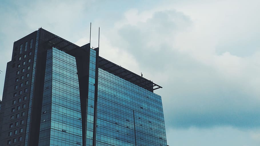 low angle of high-rise building, glass city building summit, daytime HD wallpaper