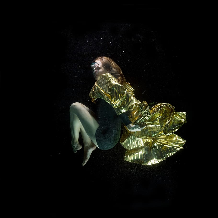 underwater photography of woman in green dress, fashion, art