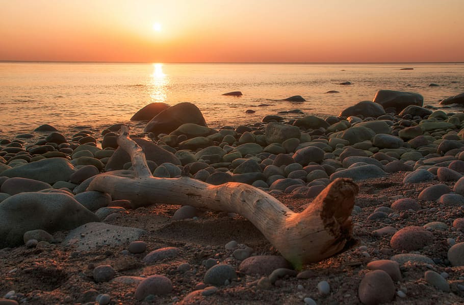 sea, seashore, sunset, beach, water, land, sky, rock, solid HD wallpaper