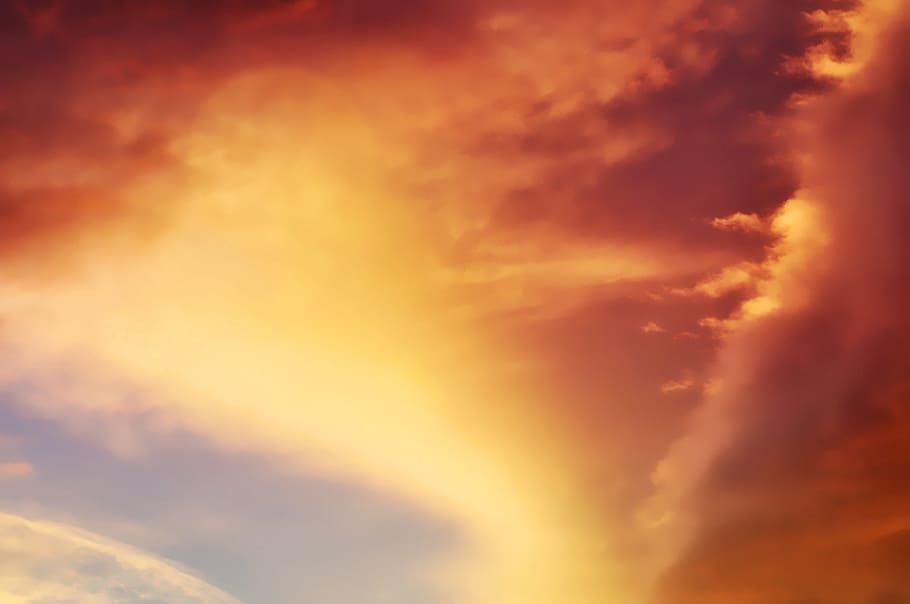 low angle photography of golden hour, sky, clouds, sunlight HD wallpaper