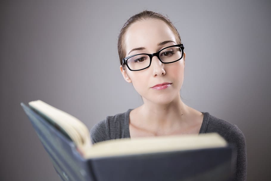 woman in front of black covered book, bezel, read, reading HD wallpaper