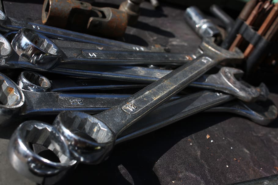 tools, old tools, key, metal, work tool, close-up, hand tool HD wallpaper