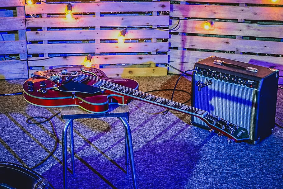 red Gretsch electric guitar on top of stool beside Fender amplifier, HD wallpaper