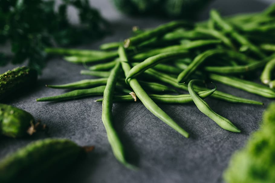 Parslel, cucumbers, green peas, and other greenery, vegetables HD wallpaper
