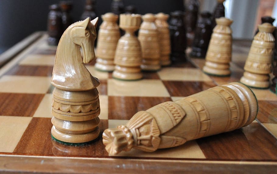 selective focus photography of chess pieces, Chess, King, Knight, HD wallpaper