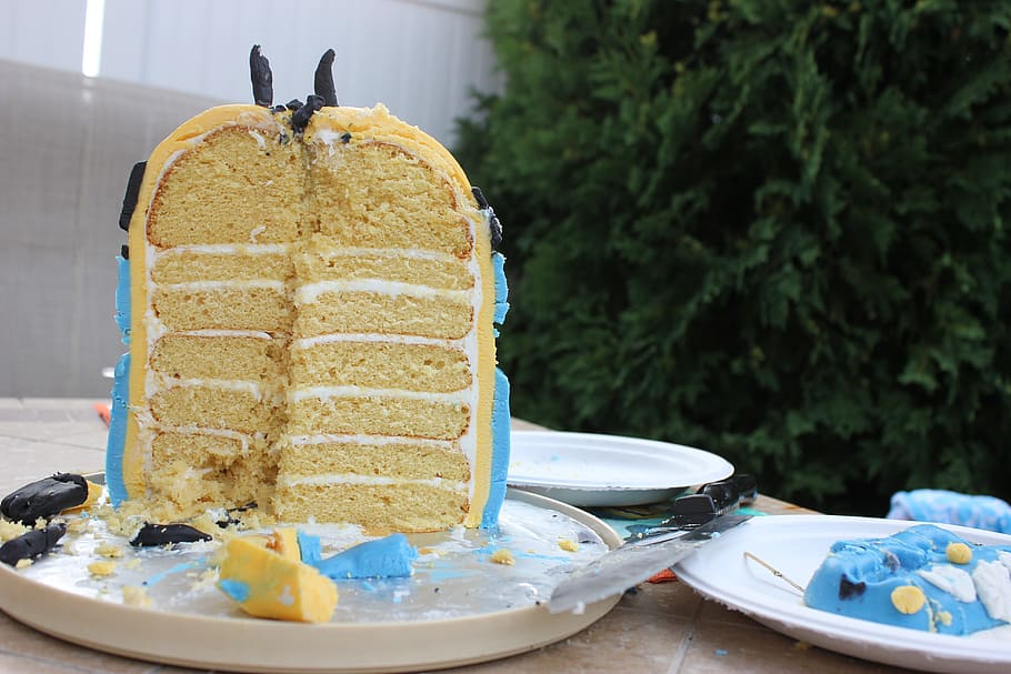 cake, party, dinner, frosting, dessert, food, food and drink HD wallpaper