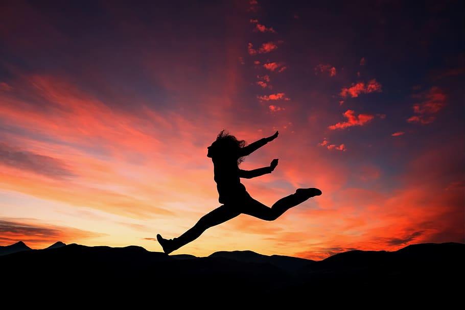 silhouette of woman jumping, sunset, dusk, sky, dawn, one person HD wallpaper