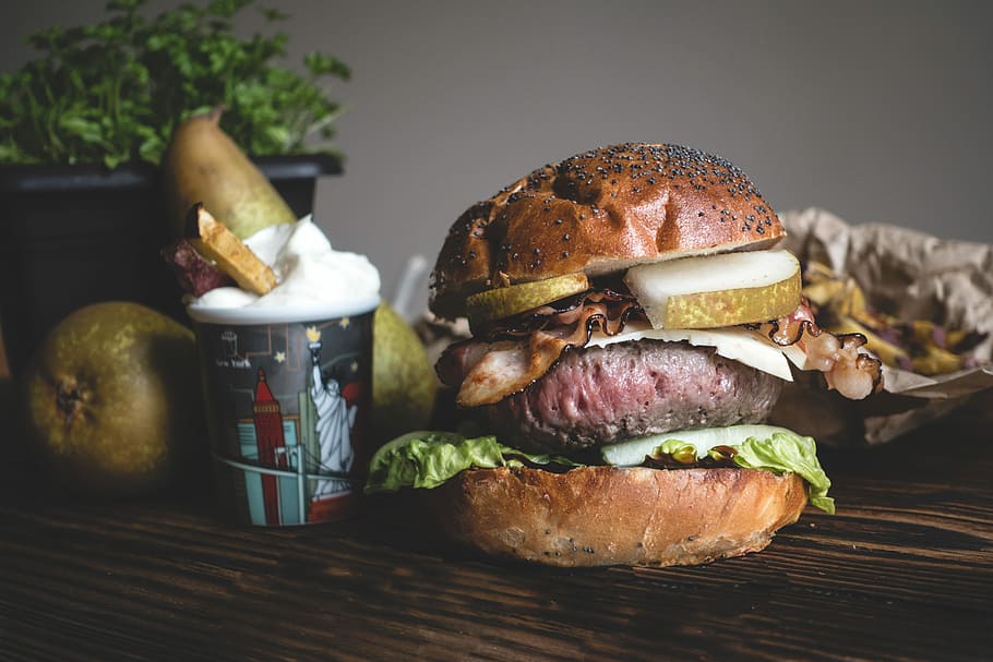 Delicious burger with pears and bacon, beef, meat, wood, food HD wallpaper