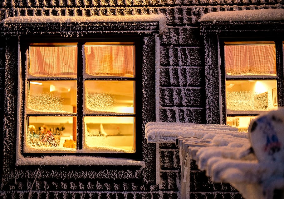 lights on inside windowpane room, architecture, building, snow HD wallpaper