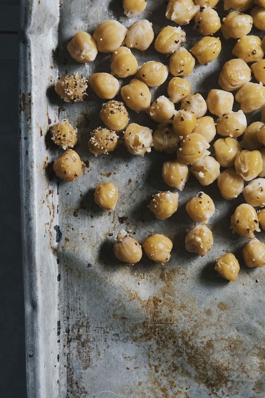 pastry balls on top of tray, bunch of yellow cooked food, cooking HD wallpaper