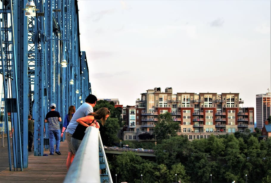 People Looking Down A Bridge, architecture, building, city, daylight HD wallpaper