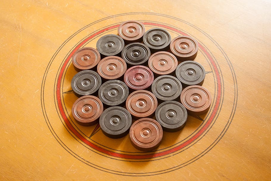 Carrom striker hi-res stock photography and images - Alamy