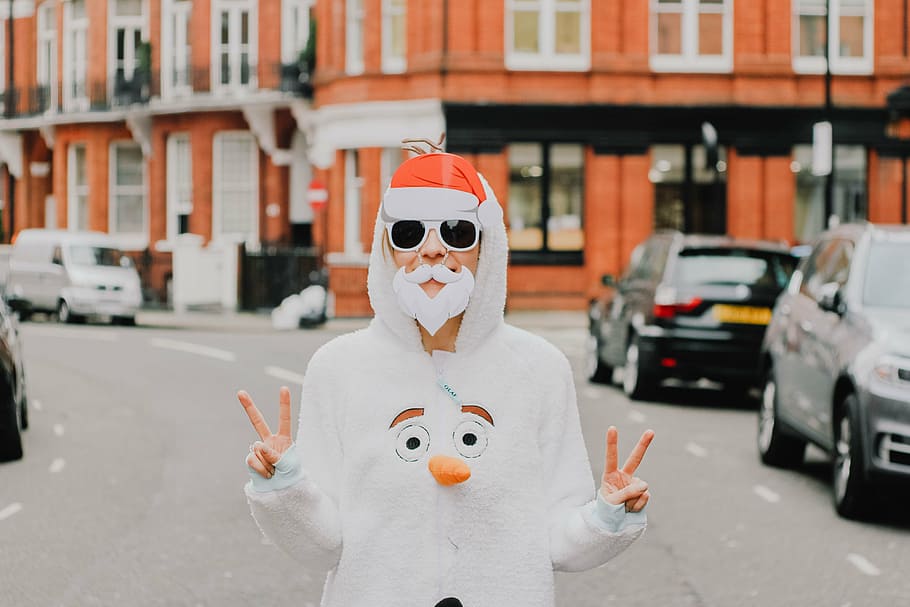 blur, close-up, costume, focus, funny, person, street, vehicles HD wallpaper