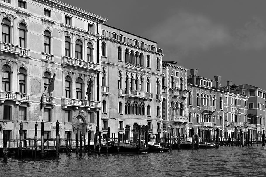 grayscale photography Venice Canal, Italy, home, facade, channel HD wallpaper