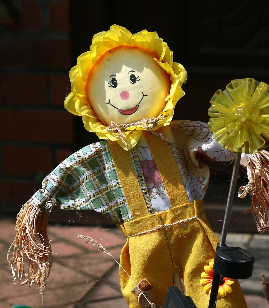 scarecrow, cabbage patch doll, summer, yellow, representation HD wallpaper