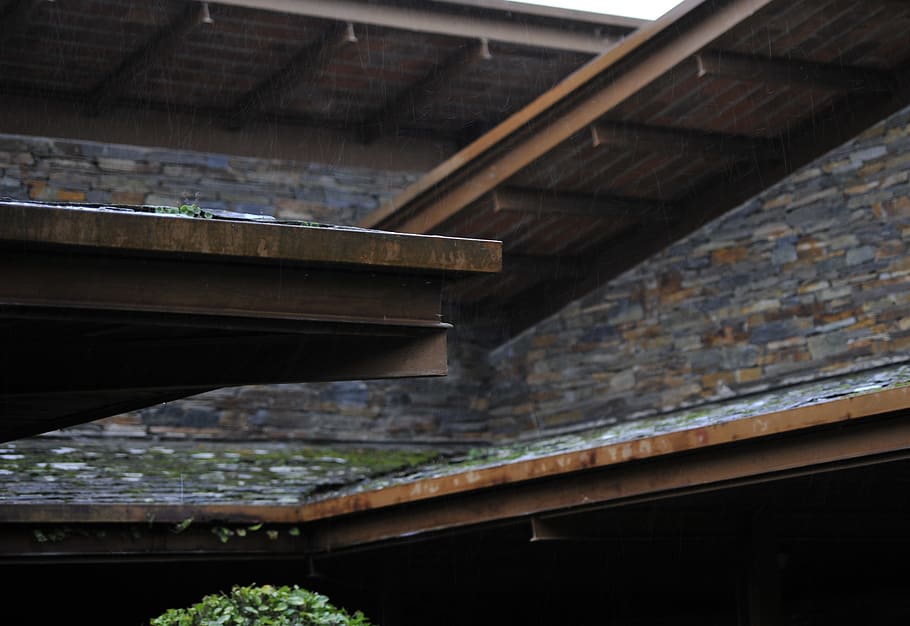 rain, cornice, eave, architecture, roof, built structure, low angle view HD wallpaper