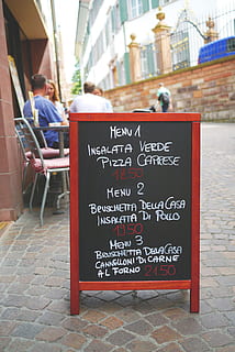 photo of rectangular red wooden frame MEnu A Insalata Verde printed sign HD wallpaper