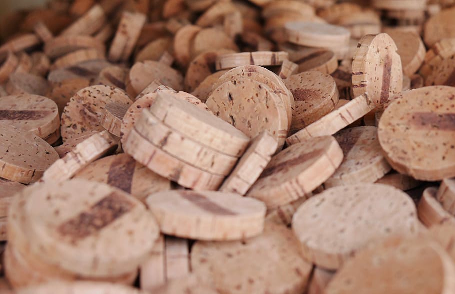 brown cork lot, photo of cork lid lot, disc, harvest, green, ecological HD wallpaper