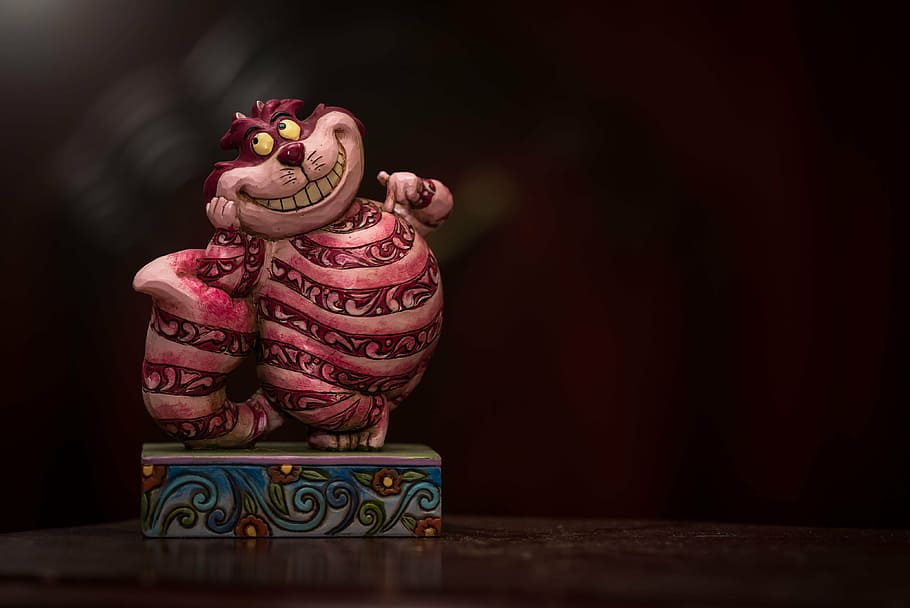 Cheshire cat figurine, alice in wonderland, fantasy, story, fairy tale, HD wallpaper