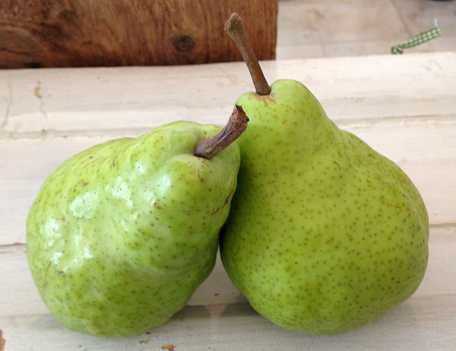 pears, fruit, harvest, vitamins, food, picked, frisch, orchard HD wallpaper