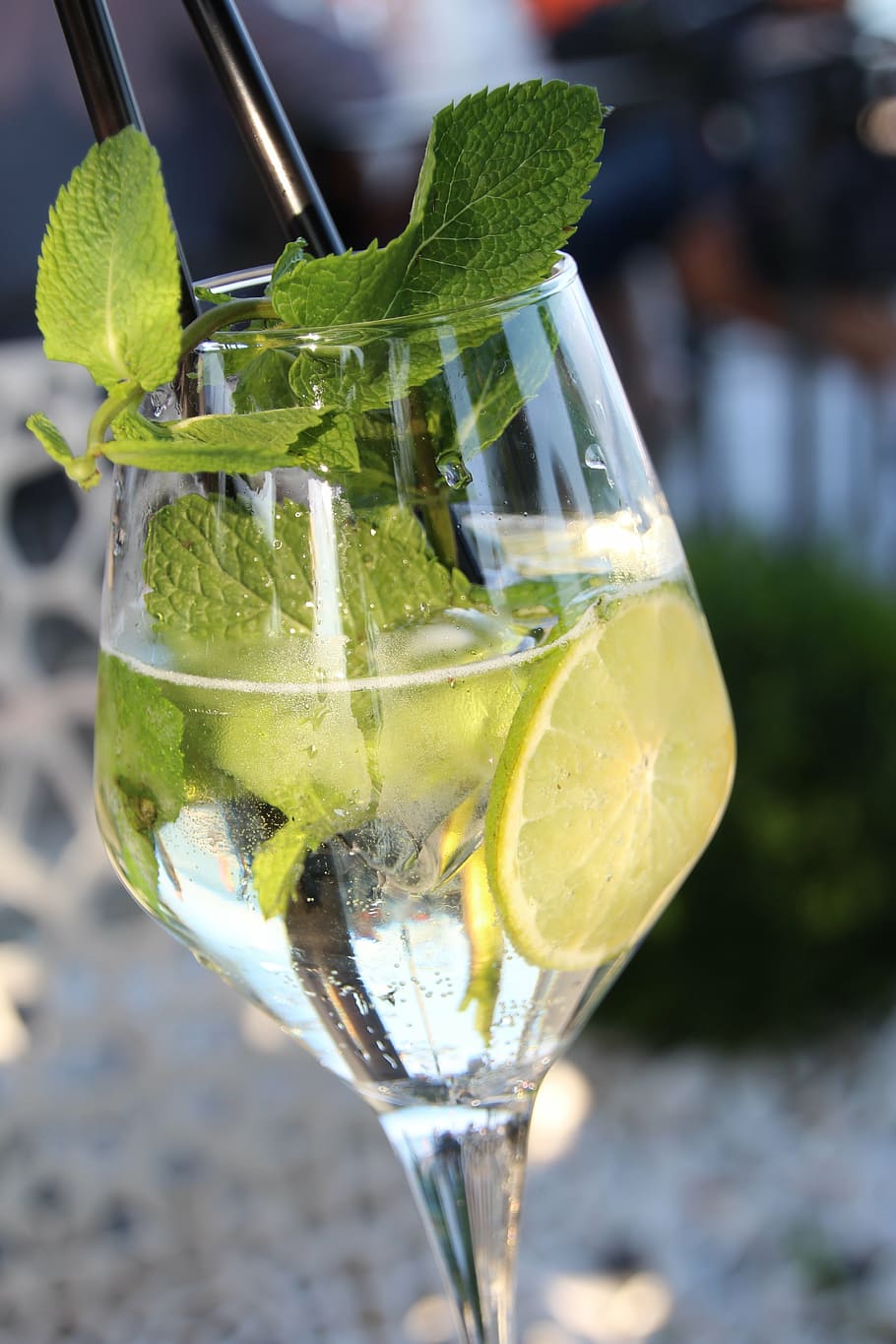 clear wine glass with clear liquid in it, mint, lime, drink HD wallpaper