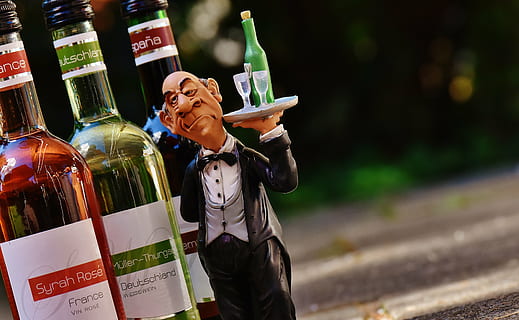 butler holding tray with bottle figurine, waiter, wine, serve HD wallpaper