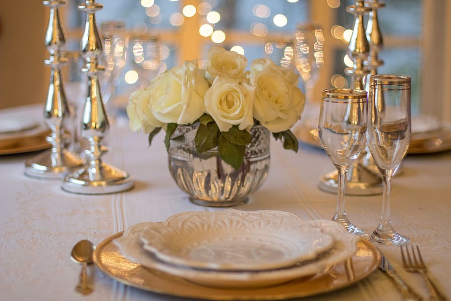 white roses with clear glass champagne flute and white ceramic plate HD wallpaper