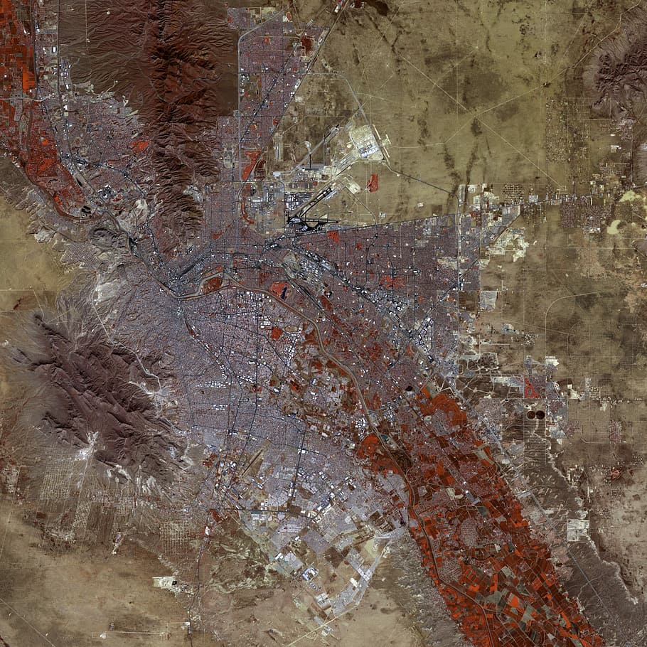 False-color satellite image of El Paso, Texas, cities, photos