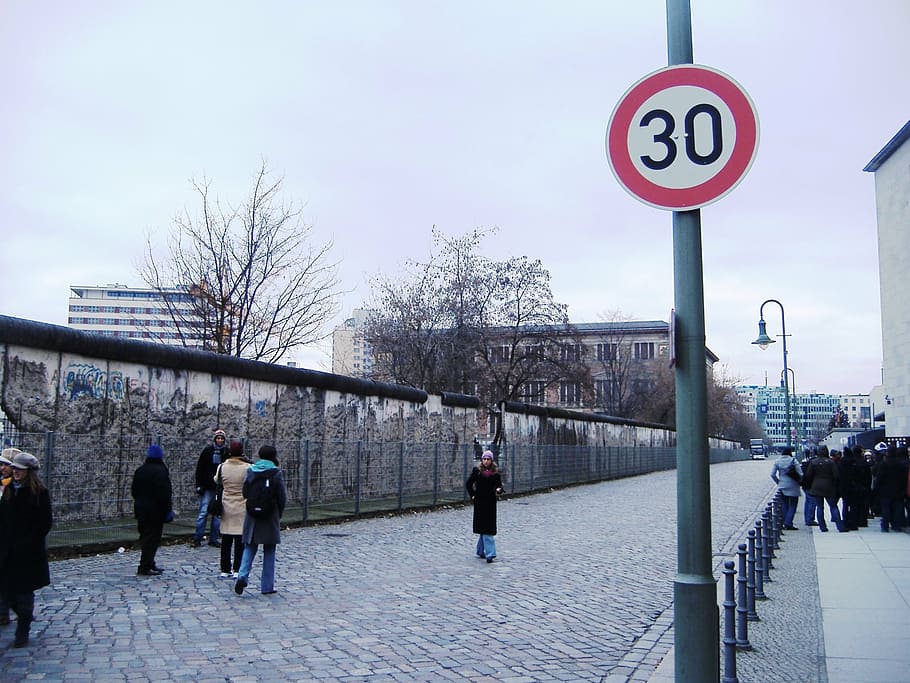wall, berlin, berlin wall, winter, germany, deutschland, people HD wallpaper