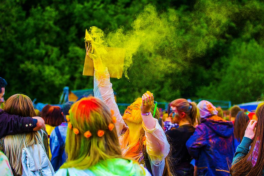 the festival of colors, holi, moscow, 2017, flashmob, people
