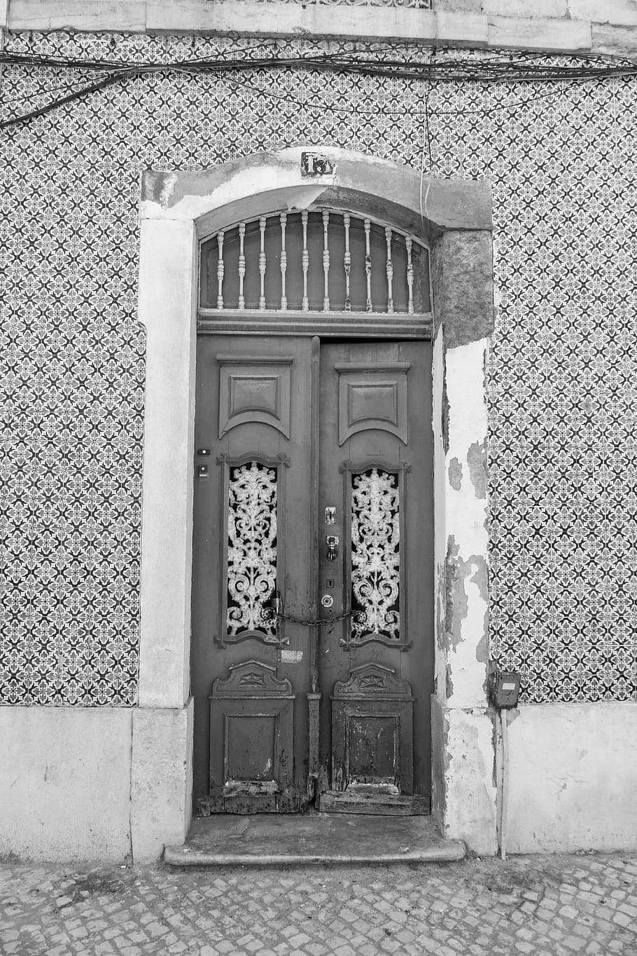 door, facade, wood, input, city, architecture, built structure HD wallpaper