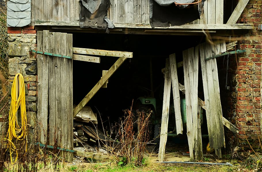 barn, old barn, lapsed, dilapidated, scale, weathered, decay HD wallpaper