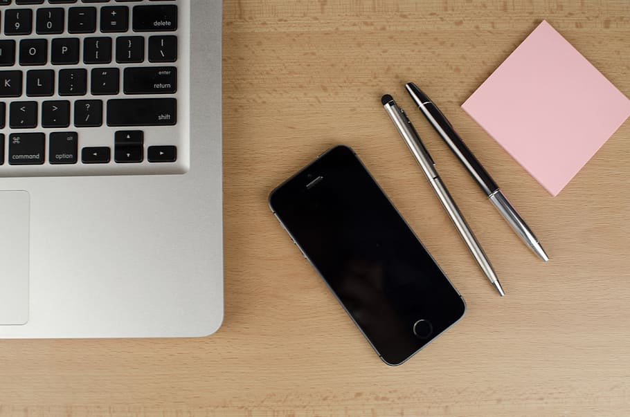 smartphone, desk, laptop, office, computer, display, home, macbook HD wallpaper