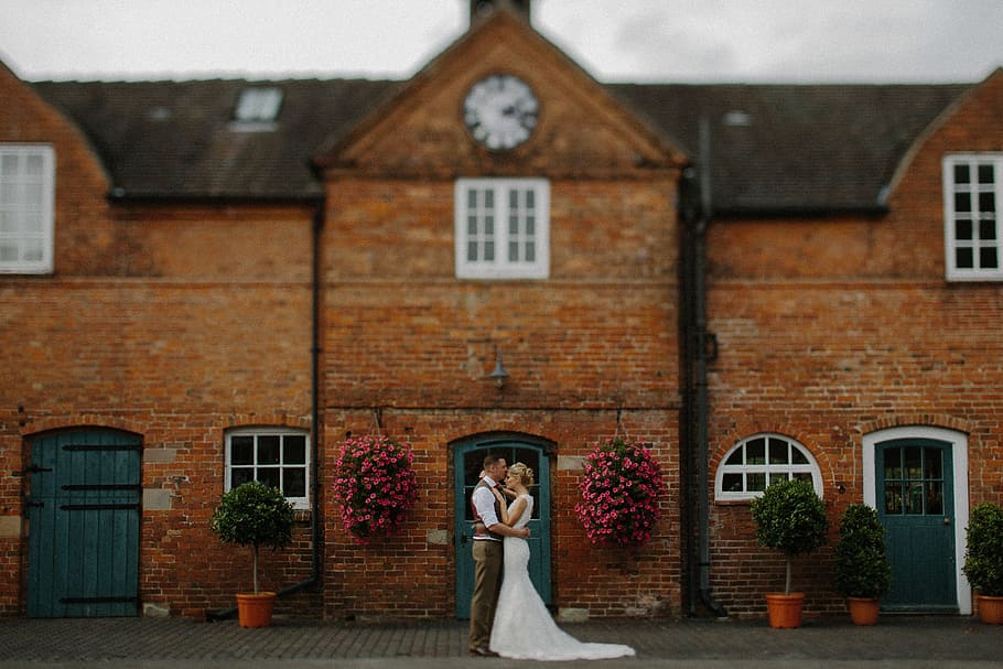Leanne and Adams Wedding, couple embracing each other in front of house HD wallpaper