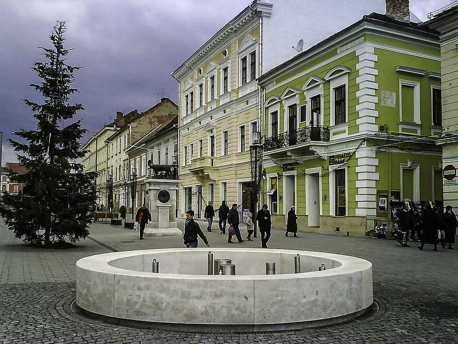 Pedestrianized Stret in Cluj-Napoca, Romania, buildings, city, HD wallpaper