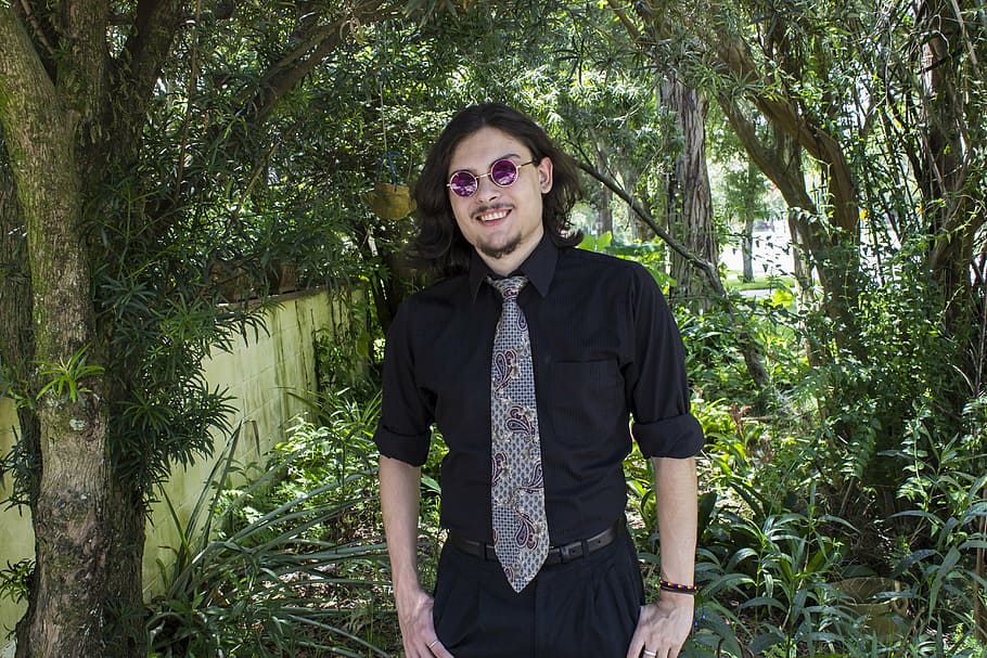man, tie, glasses, goatee, long hair, stylish, business, romantic HD wallpaper