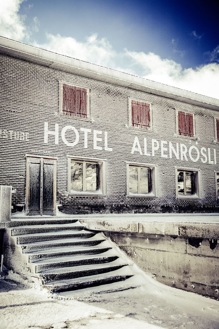 2 Storey Concrete Hotel Alpenrosli, building, clouds, sky, stairs HD wallpaper